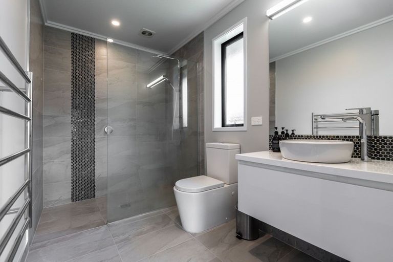 Photo of property in 33 Rose Leigh Drive, Cambridge, 3434