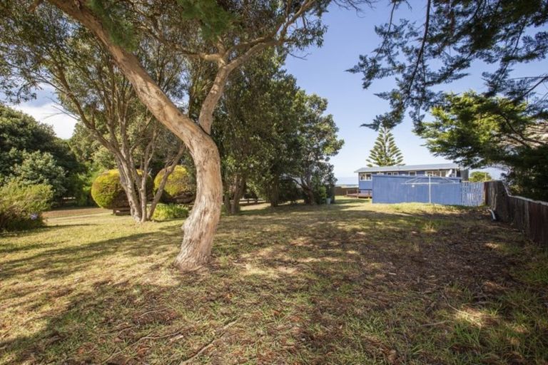 Photo of property in 143 Blue Pacific Parade, Riversdale Beach, Masterton, 5872