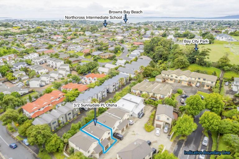 Photo of property in 3/2 Sunnydale Place, Oteha, Auckland, 0632