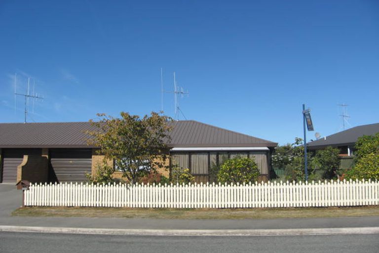 Photo of property in 2/17 Carlisle Place, Marchwiel, Timaru, 7910