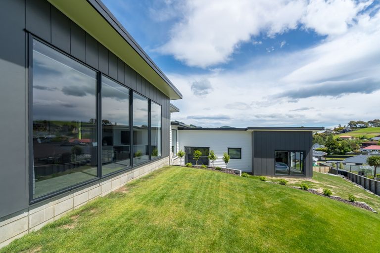 Photo of property in 8 Erica Crescent, Mosgiel, 9024