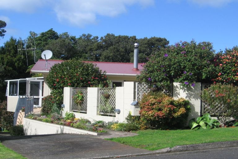 Photo of property in 30 Kowhai Park Road, Maunu, Whangarei, 0110