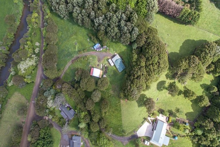 Photo of property in 195 Kapowai Road, Whenuakite, Whitianga, 3591