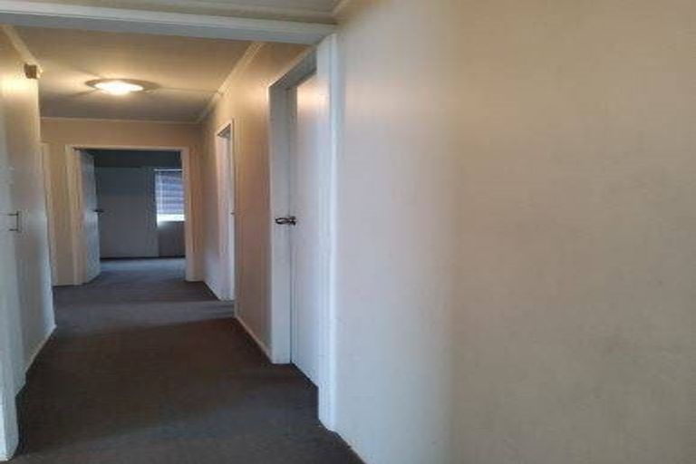 Photo of property in 17 Darnell Crescent, Clover Park, Auckland, 2019