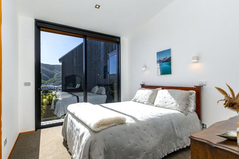 Photo of property in 324a Waikawa Road, Waikawa, Picton, 7220