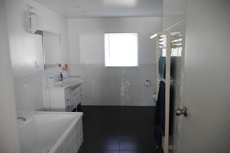 Photo of property in 17 Raniera Place, Springfield, Rotorua, 3015
