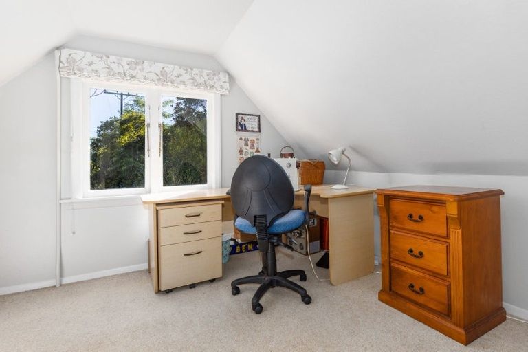 Photo of property in 121 Amohia Street, Paraparaumu, 5032