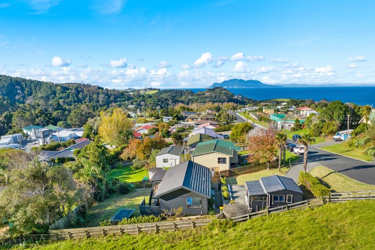 Photo of property in 20 Albert Street, Leigh, 0985