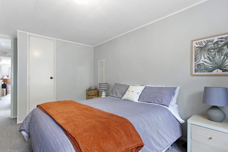 Photo of property in 149 Centaurus Road, Saint Martins, Christchurch, 8022