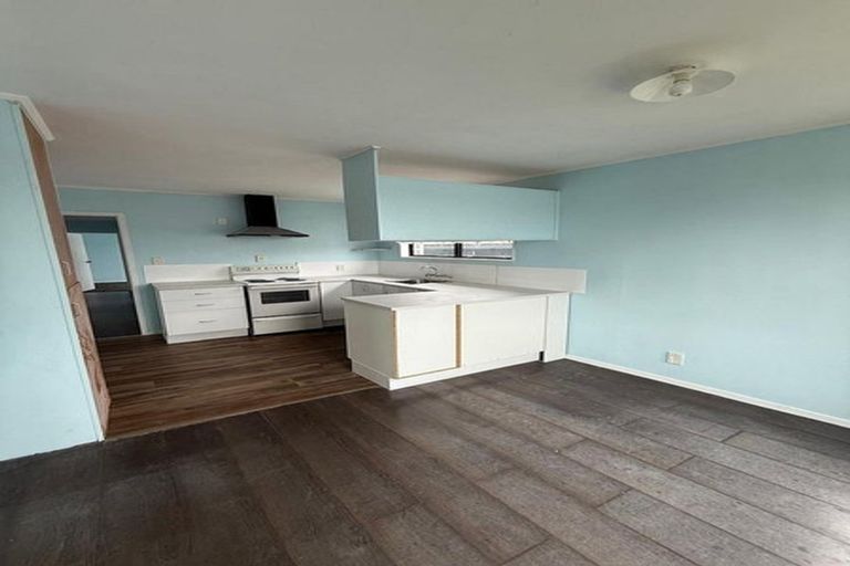 Photo of property in 3/1 Rebecca Rise, Weymouth, Auckland, 2103
