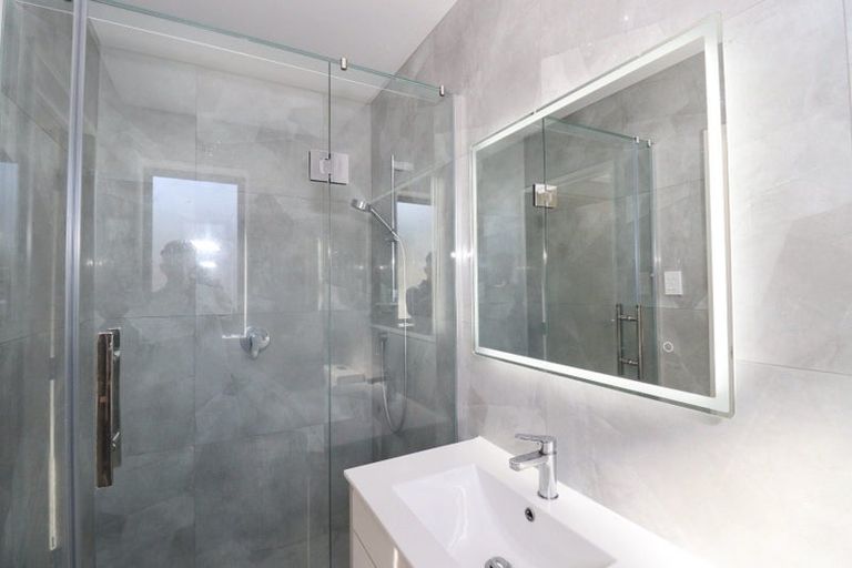 Photo of property in 7d Pinehurst Place, Wattle Downs, Auckland, 2103