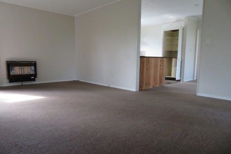 Photo of property in 92 Lord Street, Stokes Valley, Lower Hutt, 5019