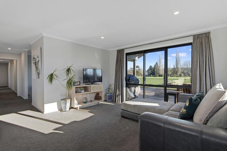 Photo of property in 16 Reserve Lane, Brightwater, 7022