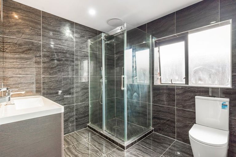 Photo of property in 9 Horlicks Place, Randwick Park, Auckland, 2105