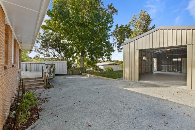 Photo of property in 1/22 Weatherly Road, Torbay, Auckland, 0630