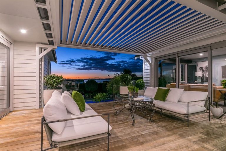 Photo of property in 63 Tiri Road, Manly, Whangaparaoa, 0930