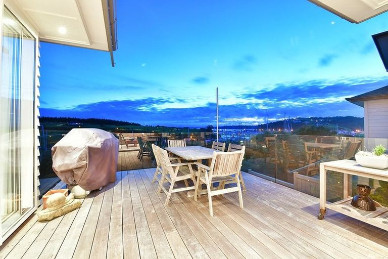Photo of property in 86 Voyager Drive, Gulf Harbour, Whangaparaoa, 0930