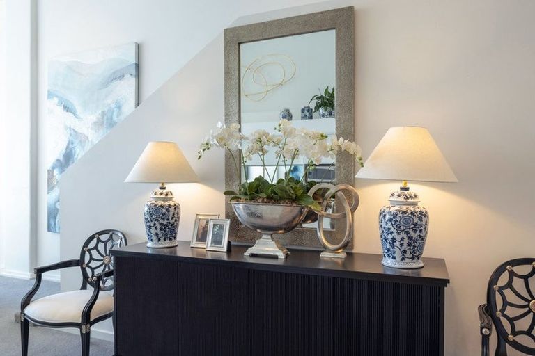 Photo of property in Stadium Garden Flats, 106/107 Thorndon Quay, Pipitea, Wellington, 6011