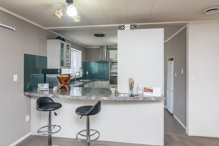 Photo of property in 7a Nathan Avenue, Paraparaumu Beach, Paraparaumu, 5032