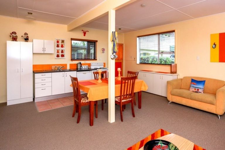 Photo of property in 3b Dolphin Drive, Whiritoa, Whangamata, 3691