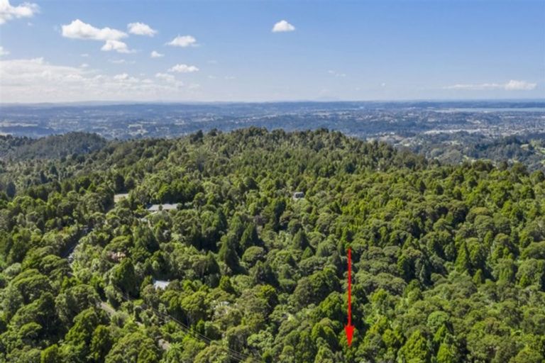 Photo of property in 747 Scenic Drive, Henderson Valley, Auckland, 0612