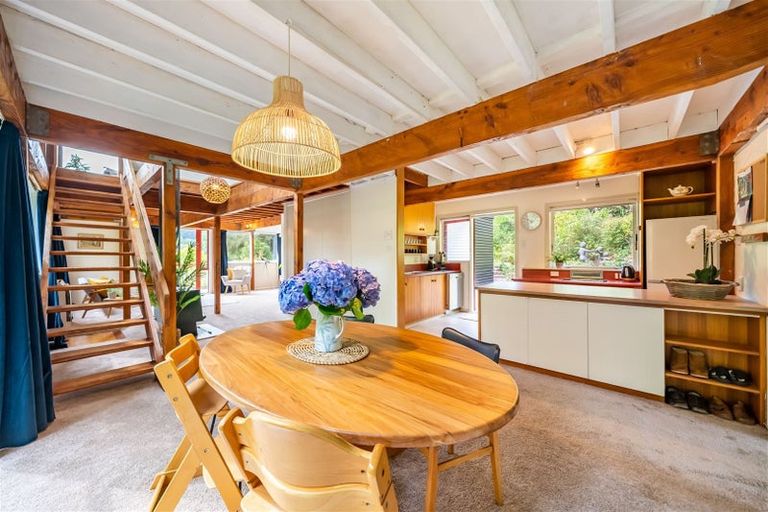 Photo of property in 63 Wyndham Road, Pinehaven, Upper Hutt, 5019