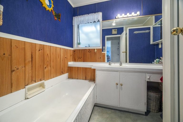 Photo of property in 16 Castor Place, Sunnybrook, Rotorua, 3015