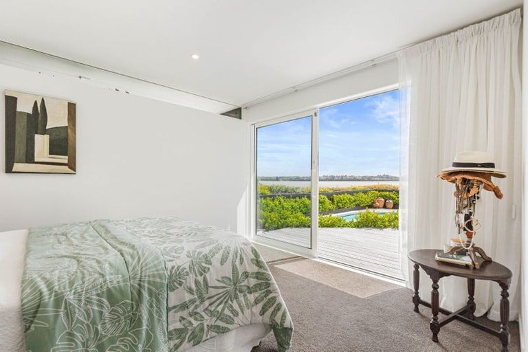 Photo of property in 96 Bramley Drive, Farm Cove, Auckland, 2012