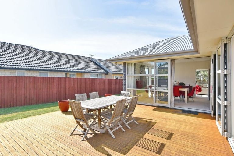 Photo of property in 14 Bancroft Place, Parklands, Christchurch, 8083