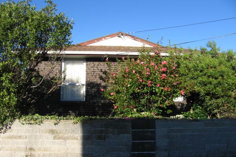 Photo of property in 2/156 Knights Road, Hutt Central, Lower Hutt, 5011