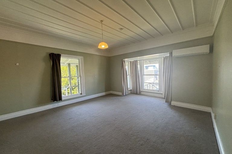 Photo of property in 1/14 Clifton Terrace, Kelburn, Wellington, 6012