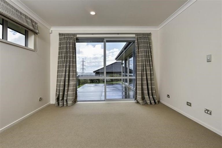 Photo of property in 28 Alexia Place, Flat Bush, Auckland, 2105