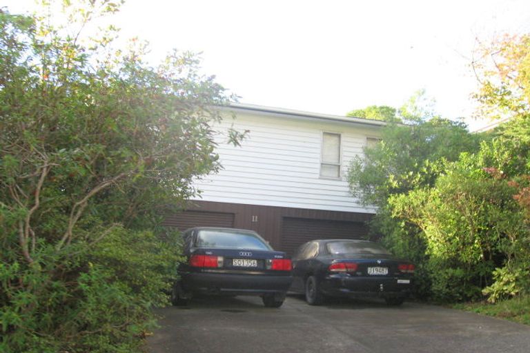 Photo of property in 11 Saint Aidans Way, Tawa, Wellington, 5028