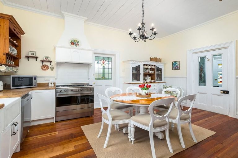 Photo of property in 14 Exeter Street, Waimate, 7924