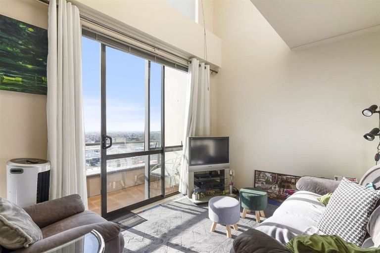 Photo of property in The Rennaissance, 16e/18 Ronwood Avenue, Manukau, Auckland, 2104