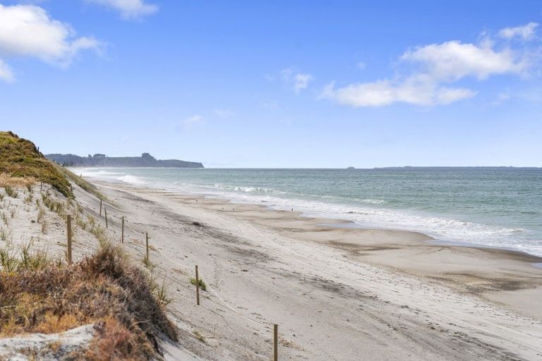 Photo of property in 95 Pukehina Parade, Pukehina, Te Puke, 3189