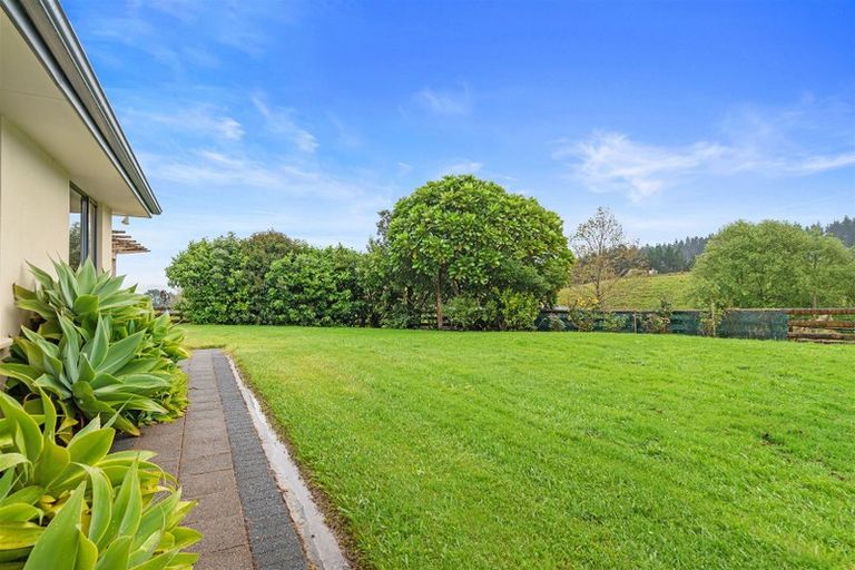 Photo of property in 34 Terry Smyth Drive, Kumeu, 0892