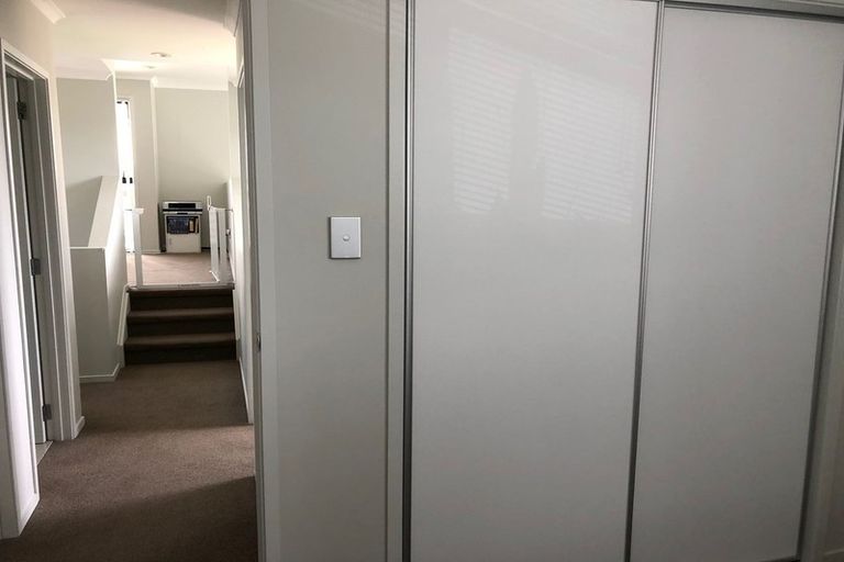 Photo of property in 14 Hirimate Place, Flat Bush, Auckland, 2019