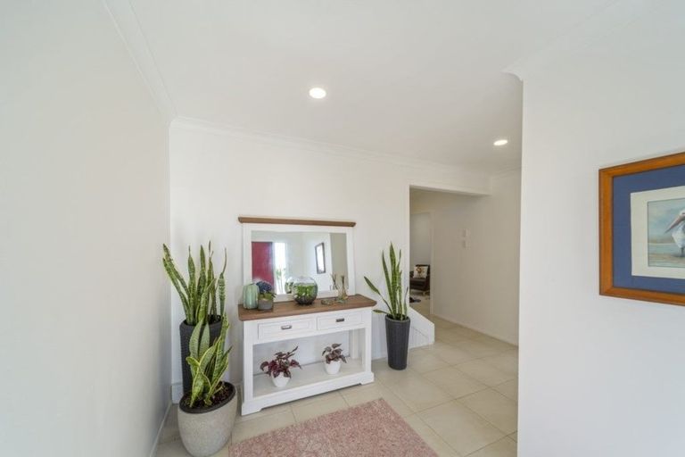 Photo of property in 2a Wanaka Terrace, Bell Block, New Plymouth, 4312