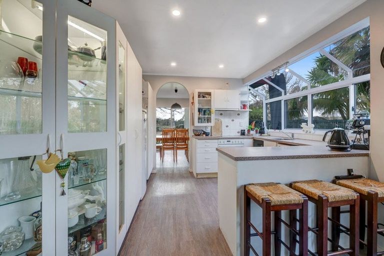 Photo of property in 2312 State Highway 16, Helensville, 0875