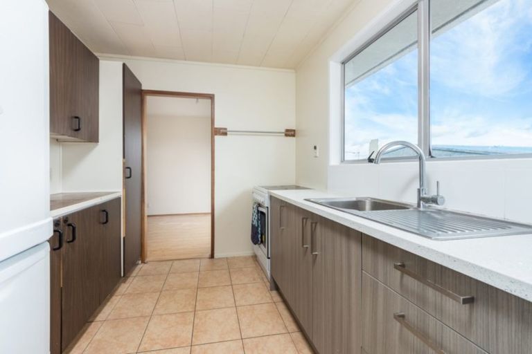 Photo of property in 2/26a Boundary Road, Clover Park, Auckland, 2019