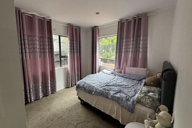 Photo of property in 14b Lesa Annis Place, Henderson, Auckland, 0612