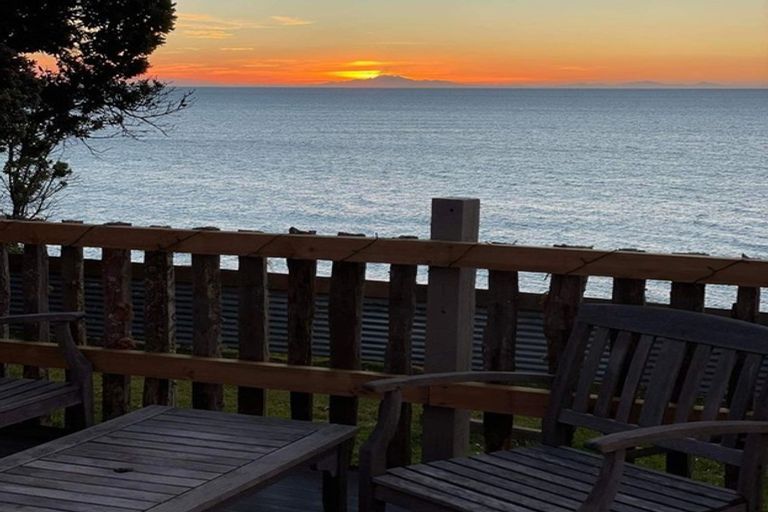 Photo of property in 1608 Cape Palliser Road, Cape Palliser, Pirinoa, 5772