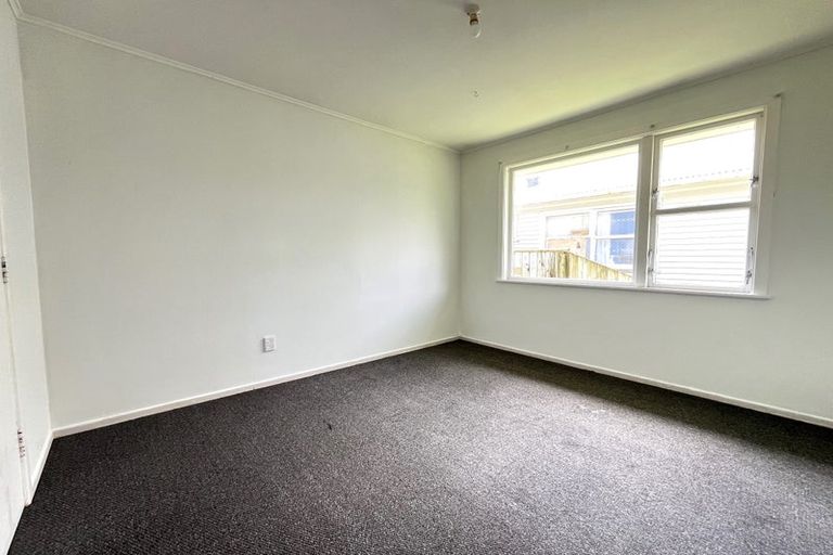 Photo of property in 249 Wellington Road, Wainuiomata, Lower Hutt, 5014