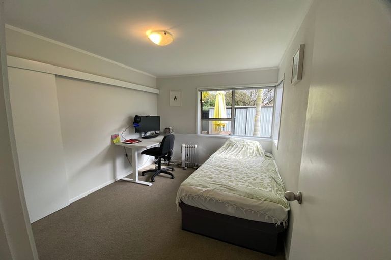 Photo of property in 9 Sealand Place, Mangere Bridge, Auckland, 2022