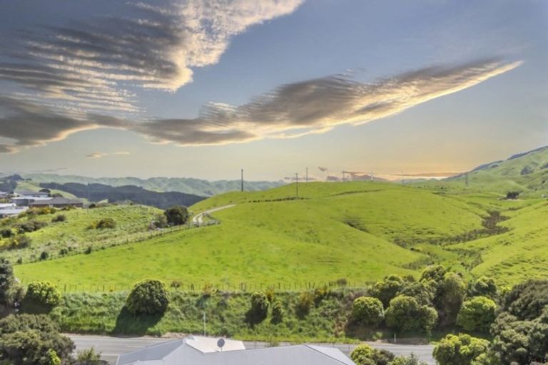 Photo of property in 71 Saint Ives Drive, Camborne, Porirua, 5026