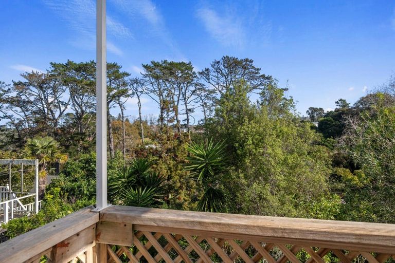 Photo of property in 1/59 Rawene Road, Birkenhead, Auckland, 0626