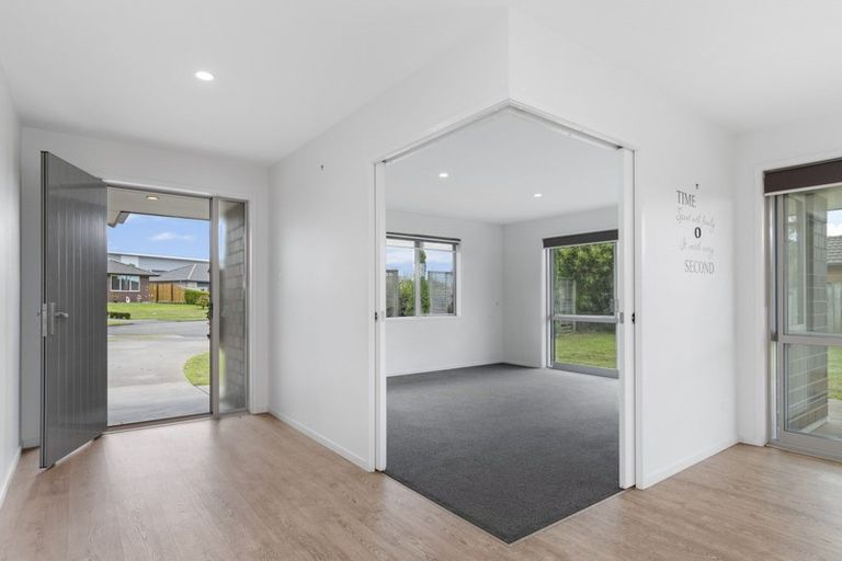 Photo of property in 17 Hoggard Place, Katikati, 3129