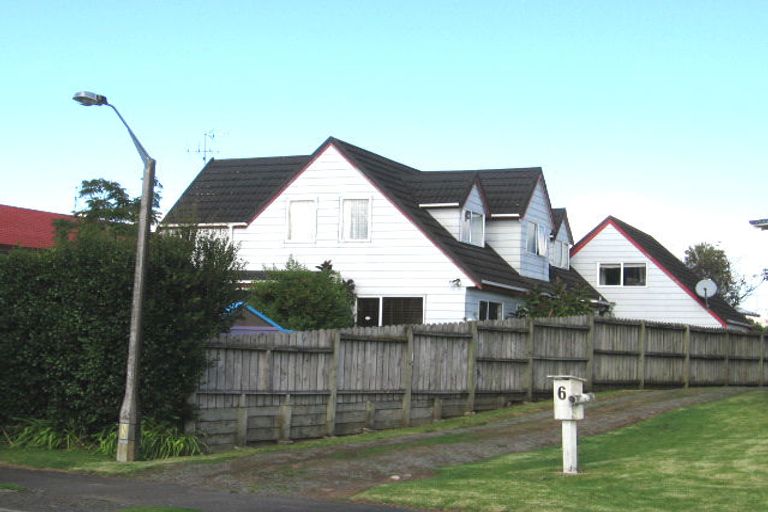 Photo of property in 4 Fathom Place, Te Atatu Peninsula, Auckland, 0610