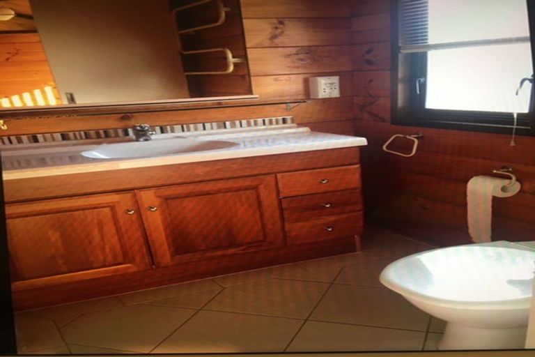 Photo of property in 6 Dana Place, Somerville, Auckland, 2014